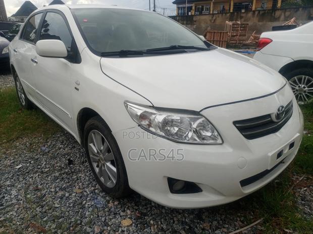 Toyota Corolla 2008 White