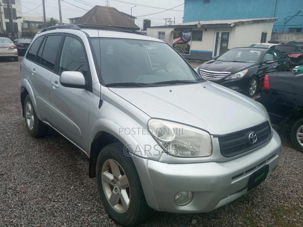 Toyota RAV4 2004 Silver