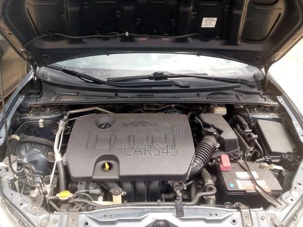 Toyota Corolla 2016 Gray