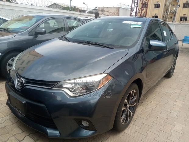 Toyota Corolla 2016 Gray