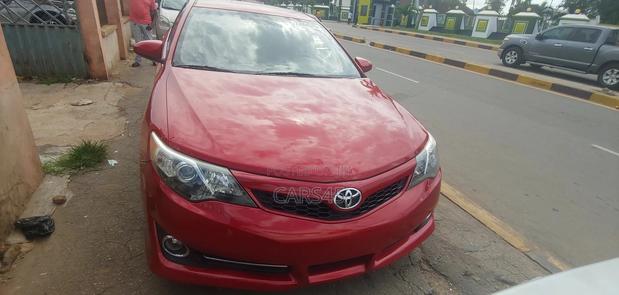 Toyota Camry 2014 Red