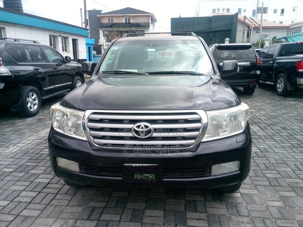 Toyota Land Cruiser 2011 Black