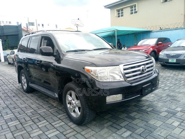 Toyota Land Cruiser 2011 Black