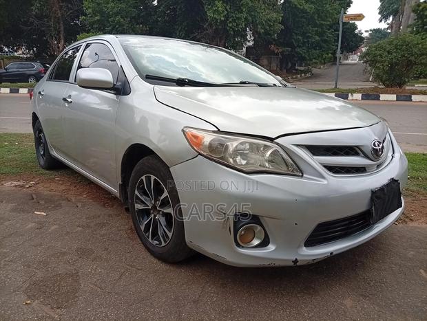 Toyota Corolla 2014 Silver