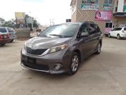 Toyota Sienna 2012 Gray for sale