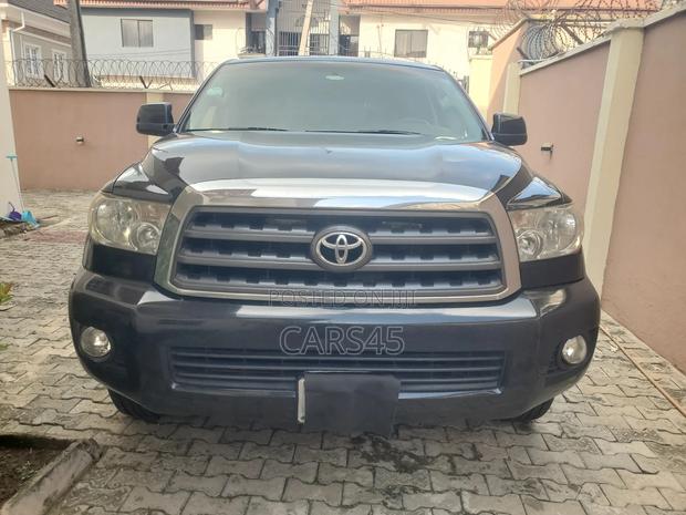 Toyota Sequoia Limited FFV 4dr SUV 4WD (5.7L 8cyl 6A) 2009 Black