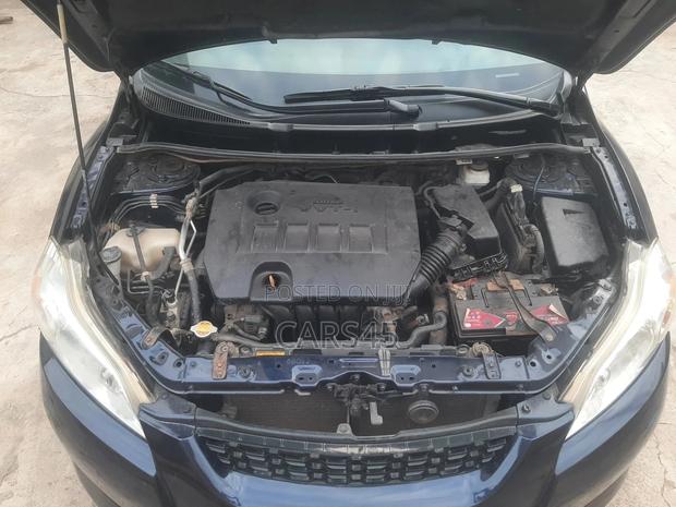 Toyota Matrix 2011 Blue
