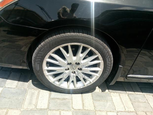 Lexus ES 2011 Black