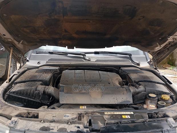 Land Rover Lr4 2013 Gray