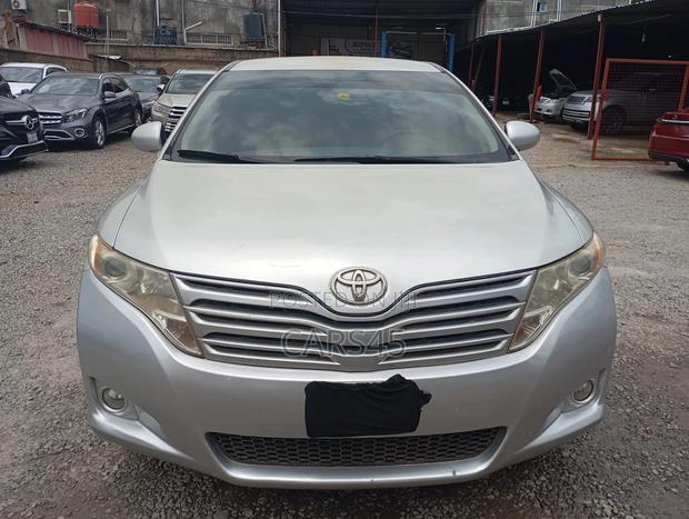 Toyota Venza 2012 Silver