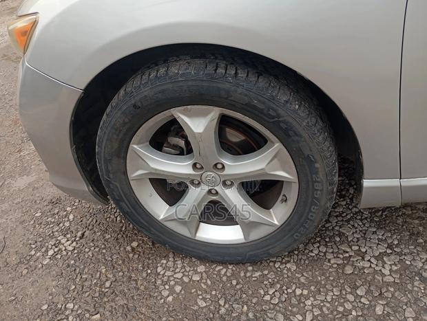 Toyota Venza 2012 Silver