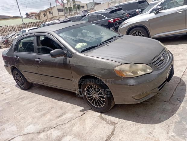 Toyota Corolla 2007 Gray