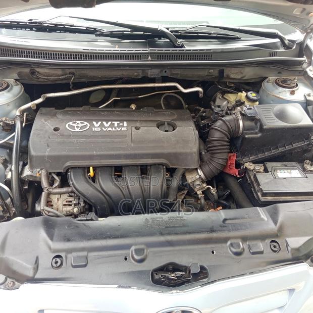 Toyota Corolla 2005 Blue