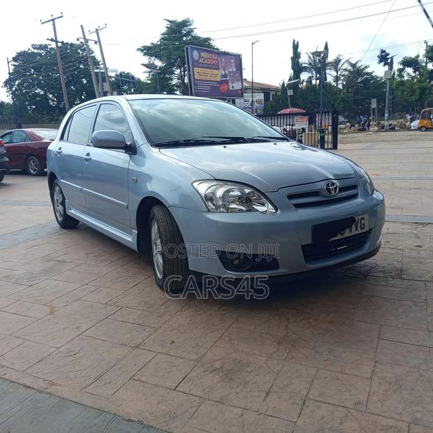 Toyota Corolla 2005 Blue