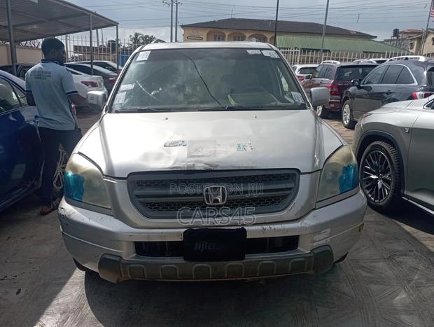 Honda Pilot 2005 Silver