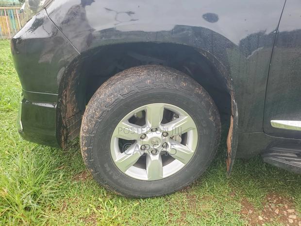 Toyota Land Cruiser Prado 2.7 2017 Black