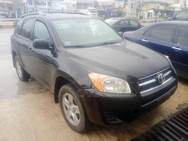 Toyota RAV4 2011 Black