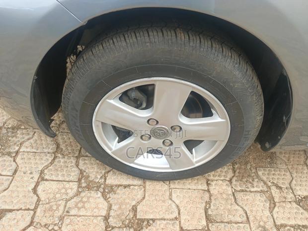 Toyota Yaris 2009 Gray