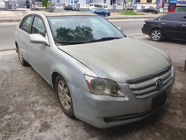 Toyota Avalon Limited Sedan FWD (3.5L 6cyl 6A) 2008 Silver