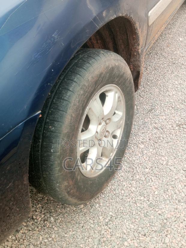 Toyota Highlander Base FWD 2004 Blue