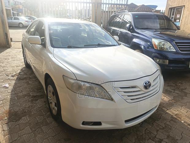 Toyota Camry 2009 White