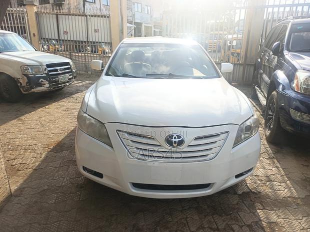Toyota Camry 2009 White