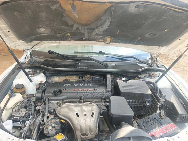 Toyota Camry 2009 White