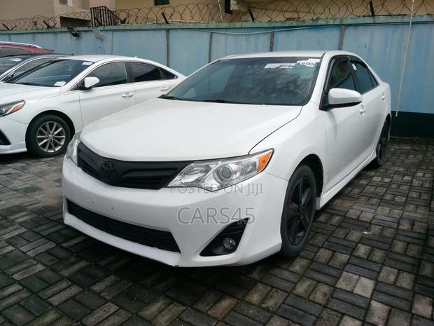 Toyota Camry 2014 White