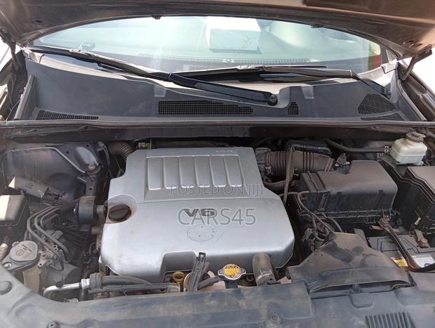 Toyota Highlander 2010 Gray