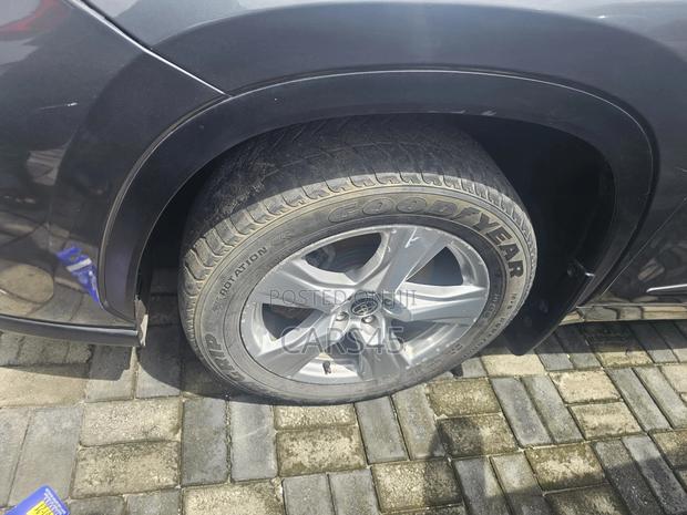 Toyota Highlander 2024 Gray