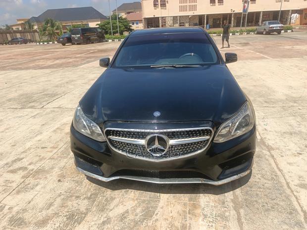 Mercedes-Benz E350 2011 Black