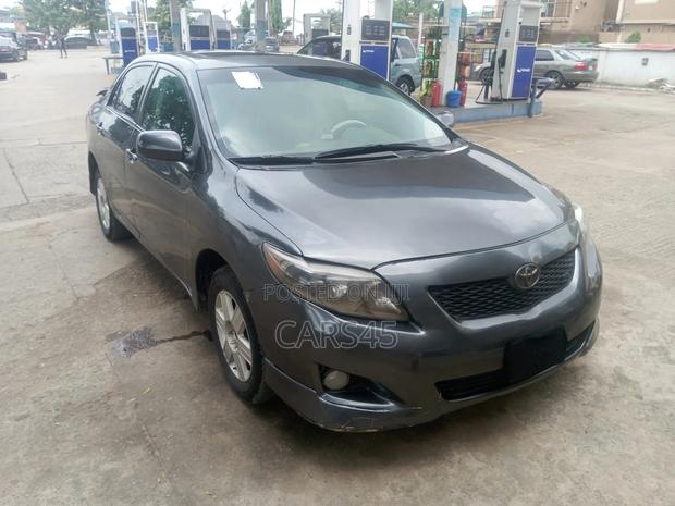 Toyota Corolla 2009 Gray