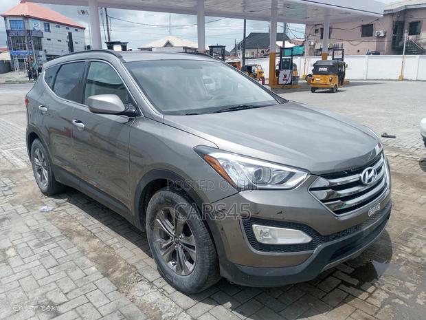 Hyundai Santa Fe 2015 Gray