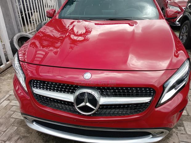 Mercedes-Benz GLA 250 2017 Red