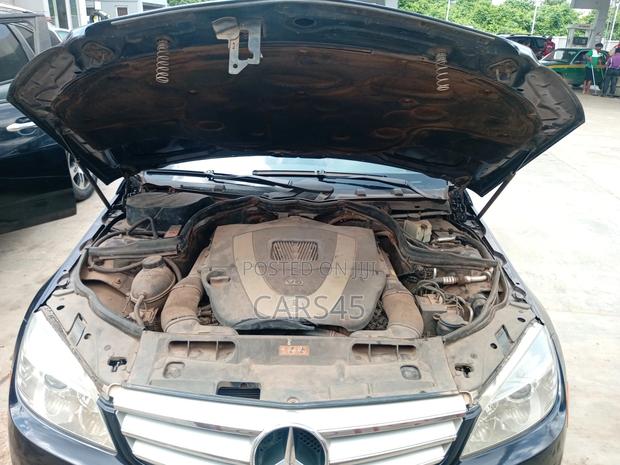 Mercedes-Benz C300 2010 Black