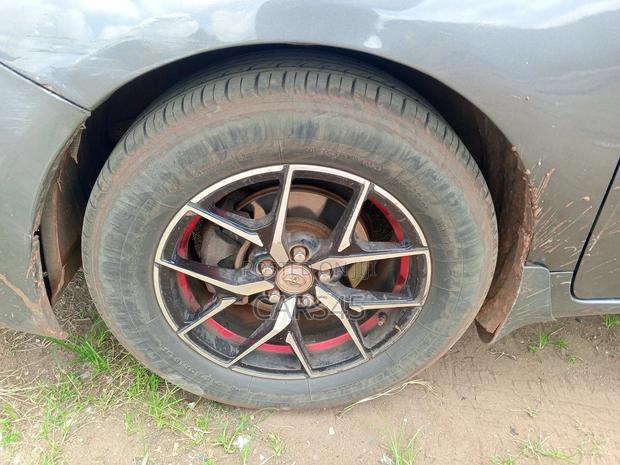 Toyota Corolla 2012 Gray