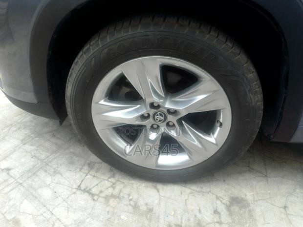 Toyota Highlander 2016 Blue