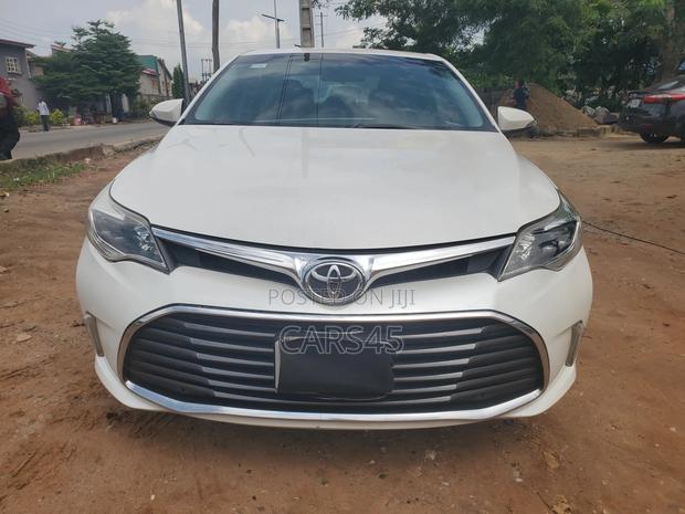 Toyota Avalon Limited FWD Sedan (3.6L 6cyl 6A) 2016 White