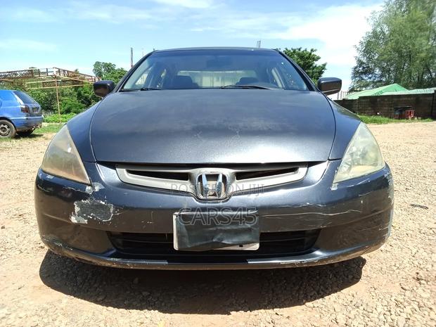 Honda Accord 2004 Gray