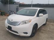 Toyota Sienna 2011 White for sale