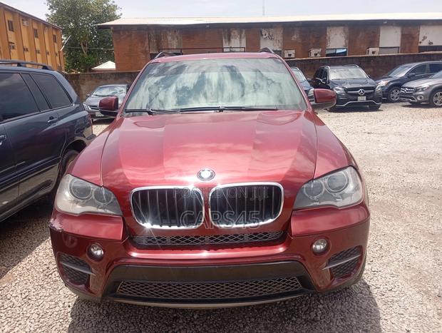 BMW X5 2011 Red