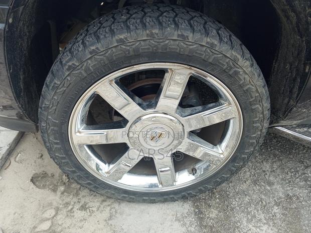 Cadillac Escalade 2012 Black