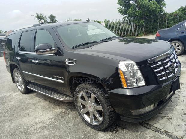 Cadillac Escalade 2012 Black