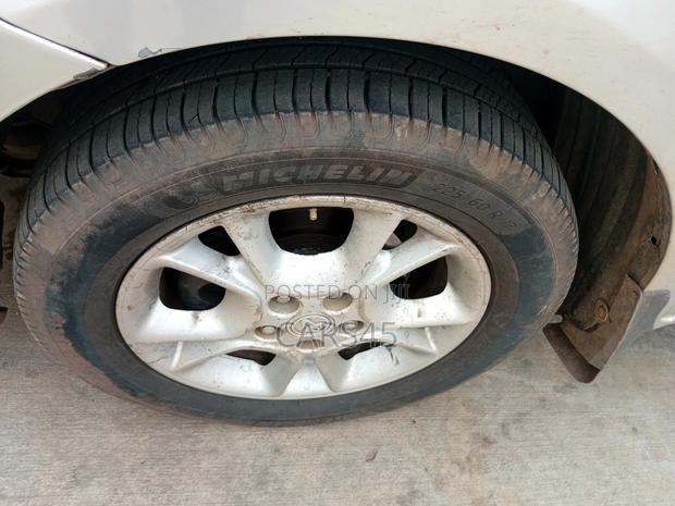 Toyota Sienna 2005 Silver