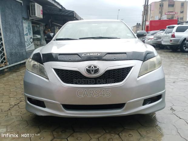 Toyota Camry 2009 Silver