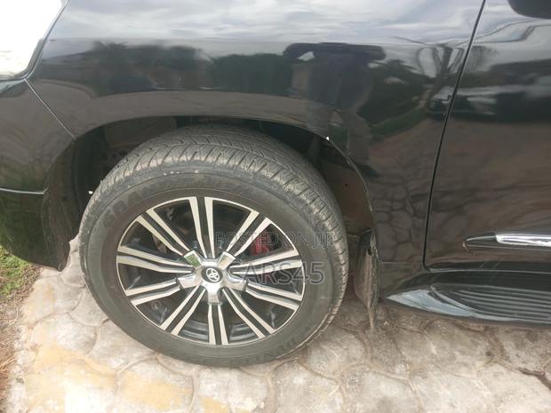 Toyota Land Cruiser 2014 Black