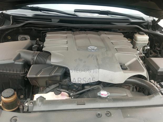 Toyota Land Cruiser 2014 Black