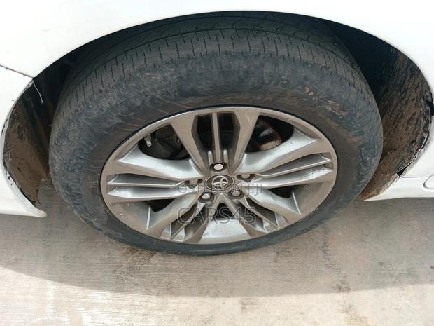 Toyota Camry 2015 White