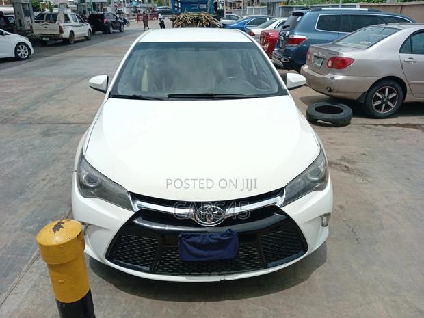 Toyota Camry 2015 White