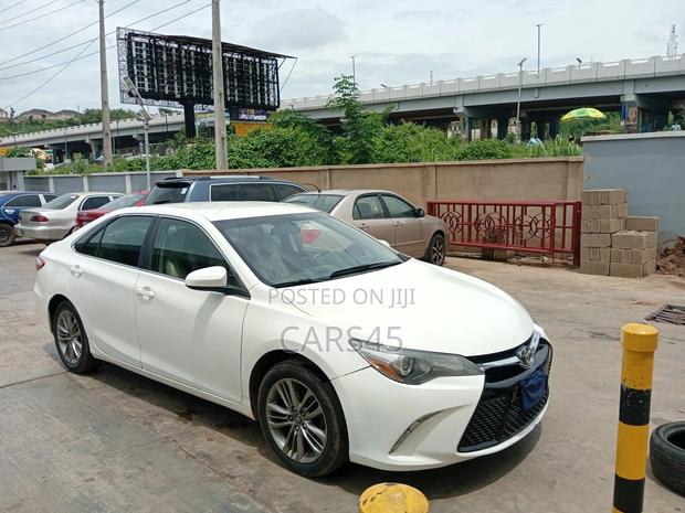Toyota Camry 2015 White